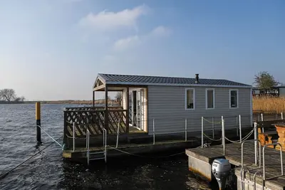Image de Houseboat 2 on the Eider - your floating mini-holiday home with river views