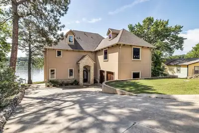 Image de Ultra-Luxury Waterfront Retreat on Duck Creek Oklahoma
