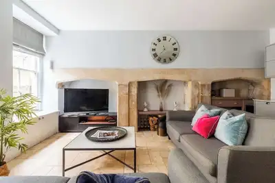 Image de Elegant Georgian Flat in Historic Bath with Garden