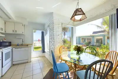Image de New Listing! 2br Unit at Oceanfront Complex w/Heated Pool and Hot Tub in Cocoa Beach