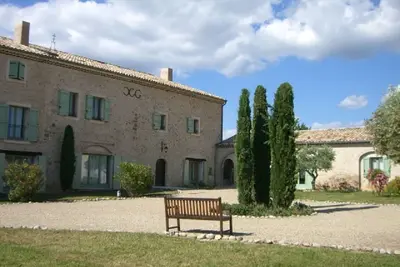 Image de Studio cosy au cœur des lavandes, piscine, proche Village