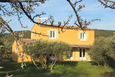 Image de Superbe villa entourée d'oliviers proche du village d'Aups