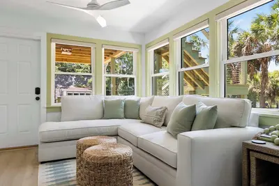 Image de The Broderick at The Dellawisp | 1 Block to Beach