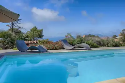 Image de Homerez - Villa spacieuse avec piscine Ă Coti-Chiavari
