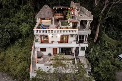 Image de Casa Cavernicola: Entire home in marvelous Puerto Vallarta with Ac, WiFi