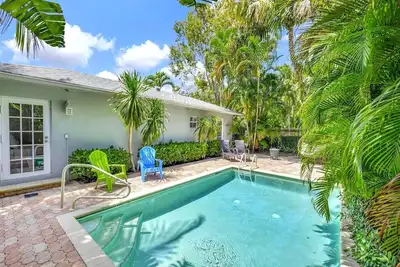 Image de House in Historic community of West Palm Beach w complimentary Pool Heating