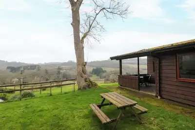 Image de The Ash Lodge, pet friendly, with a garden in Lyme Regis