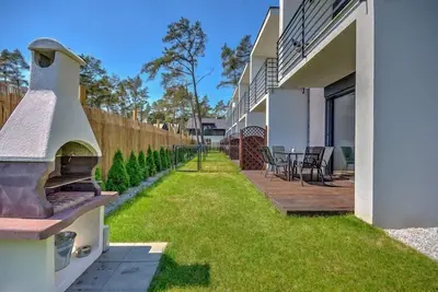 Image de Maison de vacances à deux étages, piscine