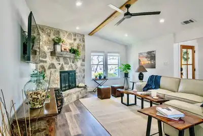 Image de Ranchview Retreat in the heart of Johnson City