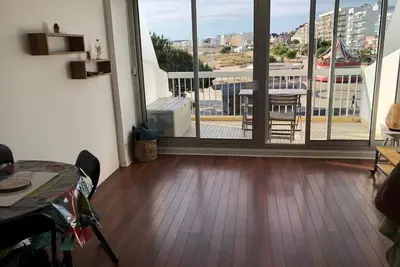 Image de Beau Studio Rénové Vue Sur La Mer!