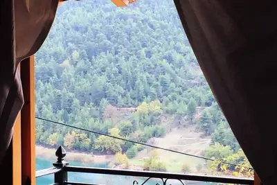 Image de Aithra Luxury Suites, Superior Lakeview Suite