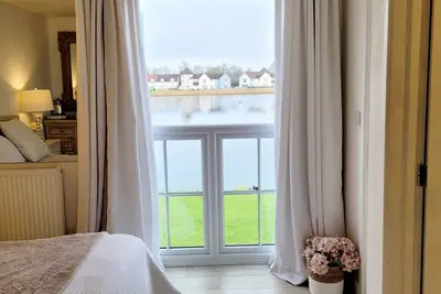 Image de Vip Luxury Lakeside Lodge in Heart of Cotswolds