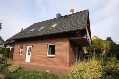 Image de Beautiful vacation home with fireplace for the whole family directly on the lake in Roebel