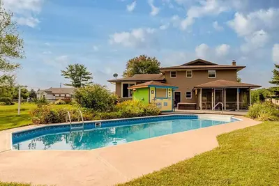 Image de Pool & Pond Retreat | Hot Tub | 2 Acres