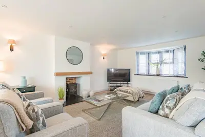 Rose Lodge -  a holiday let that sleeps 5 guests  in 3 bedrooms