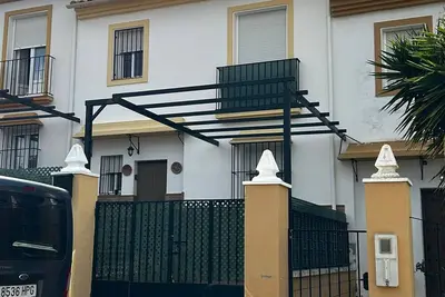 Image de semi-detached house in la morena near caminito del rey