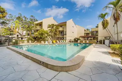 Image de Walk to Shore: Condo w/ Pool Access in Siesta Key