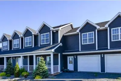 Image de Beautiful Lakefront Home Near Peggy’s Cove