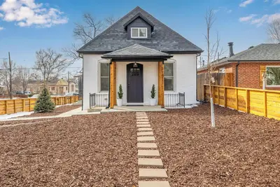 Image de Stunning Remodeled Bungalow - Your Idea Denver Retreat