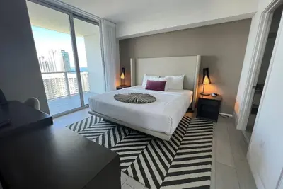 Image de Waterfront 2br with Pool, Gym & Exclusive Beach Service