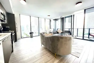 Image de New! Prime Downtown Miami Highrise with Pool & Free Parking