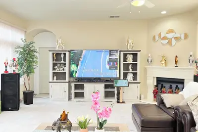Image de 7br San Jose Home w/ Ktv, Game Room, Near Mall & Wedding Venues
