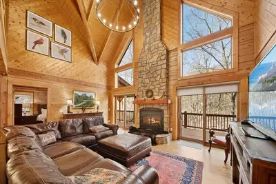 Image de Modern Log Cabin in Private Setting