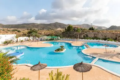 Image de Maison de vacances 'Amplio' avec piscine partagée, Wi-Fi et climatisation