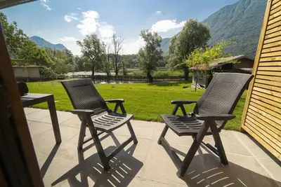 Image de Appartement \"5\" avec vue sur le lac, piscine partagée et Wi-Fi