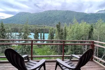 Image de Riverside Cabin - Modern Cabin with Incredible Kenai River Views