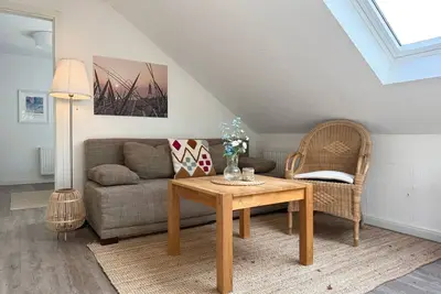 Image de Kapitänshaus FeWo 3 - Kirsten 3 - Beautiful vacation apartment for 2 close to the beach