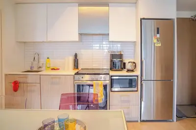 Image de Condo w/ Balcony Best City View 5 min Metro