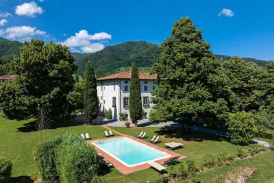 Image de Villa à Segromigno In Monte avec 6 chambres à coucher, 12 couchages
