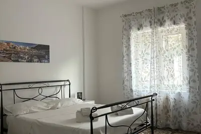 Image de Apartment in excellent location with two bedrooms and two bathrooms.