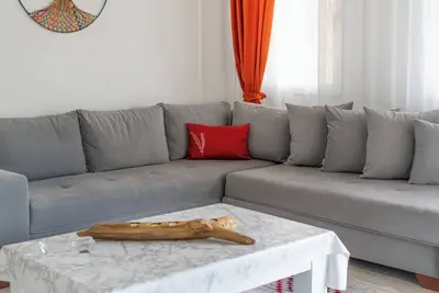 Charming 2-bedroom villa with Ac and WiFi in brilliant Muğla