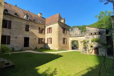 Image de Les Courtines - Appartement de Caractère à la Roque-Gageac - Les Oliviers