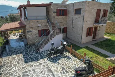 Image de SundayMar Stone House