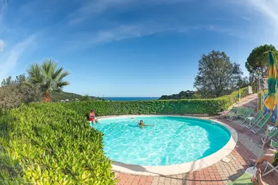 Image de Appartements avec véranda, Andora