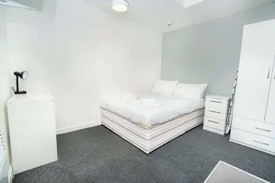 Image de Compact Central Coventry Budget Studio