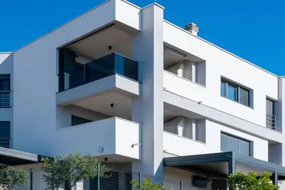 Image de Apartment Nina, modernly furnished, 200m from the sea, with private parking