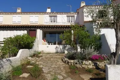Image de Maison 5 pièces à 500m de la plage, garage, terrasse à Saint Pierre la Mer