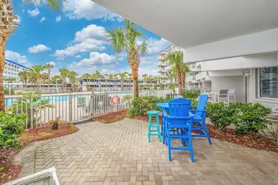 Image de Gulf 107 Cozy 1br+ bunk room patio, pool & beach access, and resort perks!