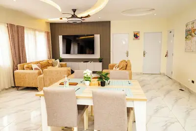 Image de Charming 3-bedroom house in enchanting Kweiman-Danfa in a secure community
