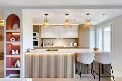 Image de Superbe appartement lumineux, entièrement rénové dans le village de Saint Tropez