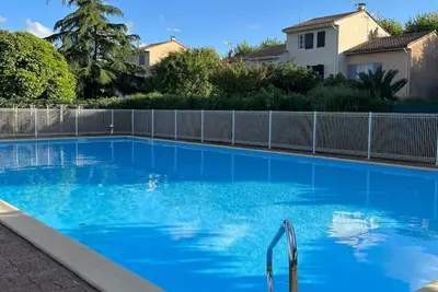 Image de Superbe maison terrasse 8 pers avec piscine dans la résidence