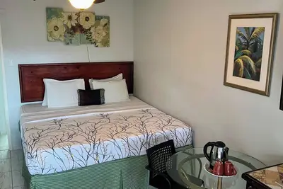 Paradise on the Rocks - Suite w/Kitchenette #12