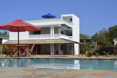 Image de Beautiful double room with pool and kitchen, 850m to the Indian Ocean
