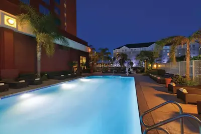 Image de Relaxing Anaheim Suites with Pool - 3 Units Perfect for Families & Explorers