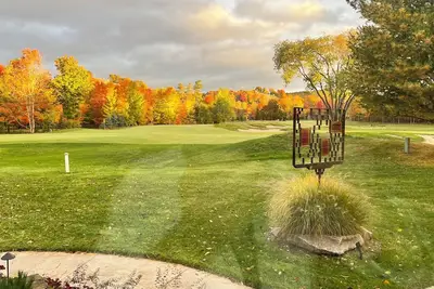 Image de Located on Crystal Mountain Betsie Valley #8 Green