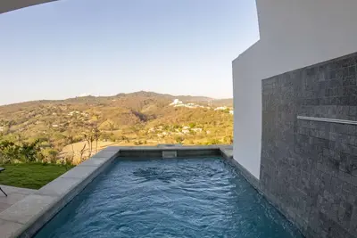 Image de 3-Story Villa | Private Pool & Mountain View